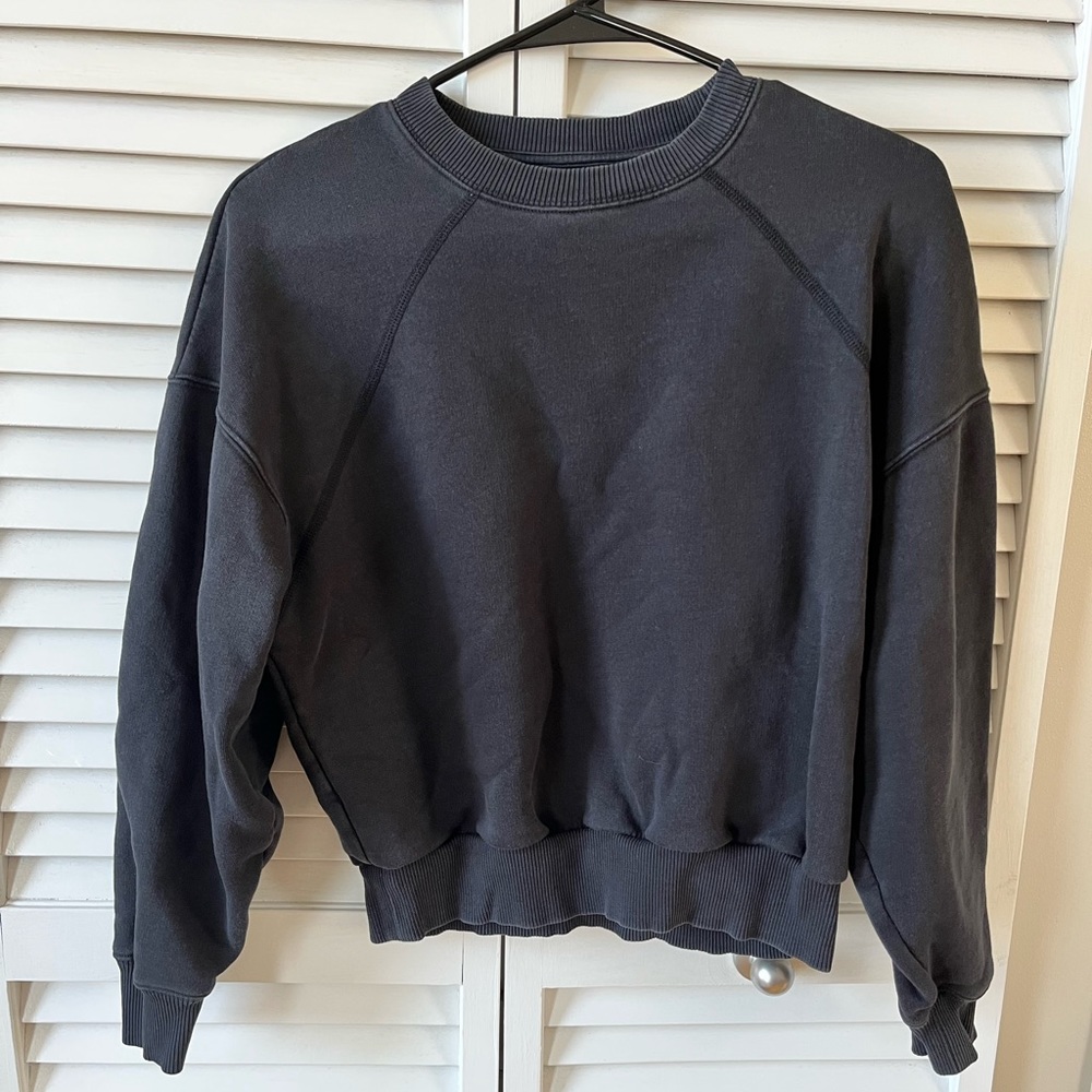 Everlane Black ReNew Crew Neck Sweatshirt